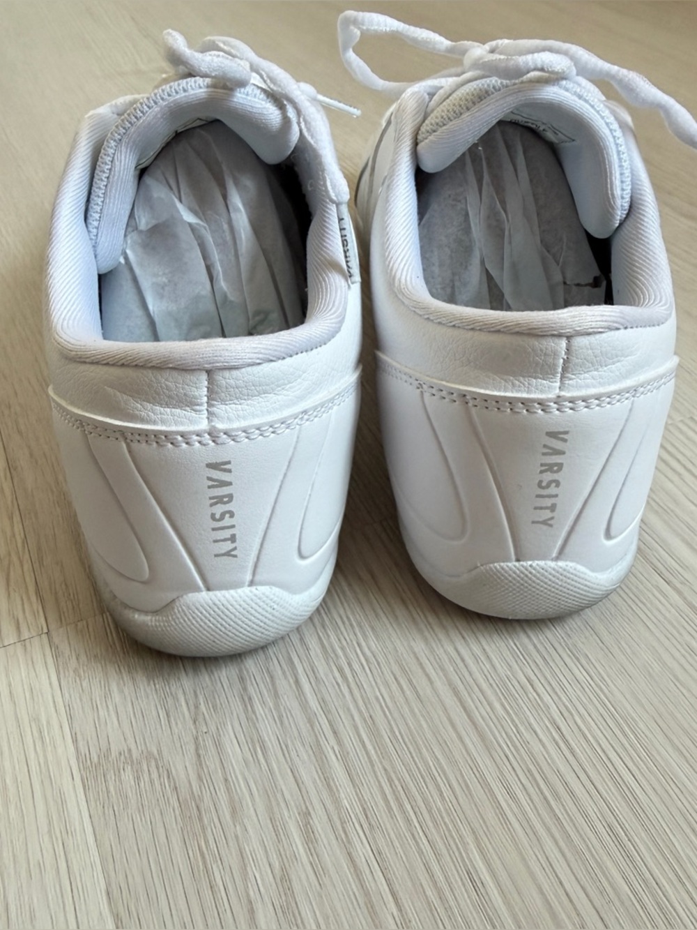 Varsity Huddle Cheerleading Shoes Womens 8.5 White Lace Up Cheer Athletic - Picture 16 of 16
